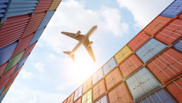 เปรียบเทียบการขนส่งระหว่าง air freight และ sea freight